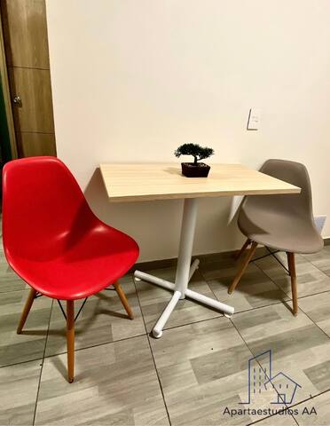 APARTAESTUDIOS AA managed Airbnb listing 3