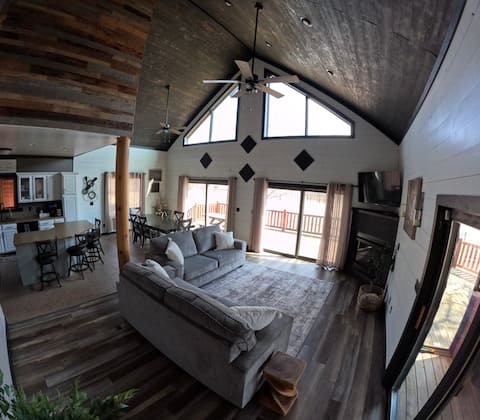 Northwoods Rustic Retreat