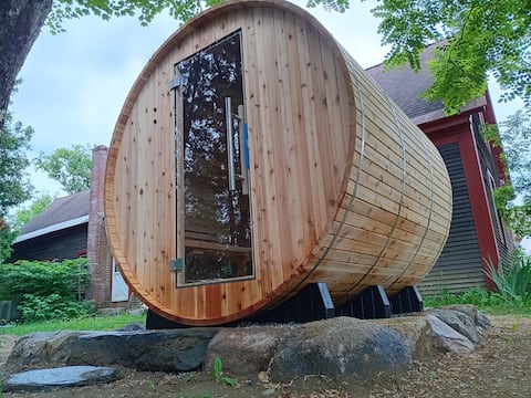 The River Loft | Funky VT Getaway w. Swedish Sauna