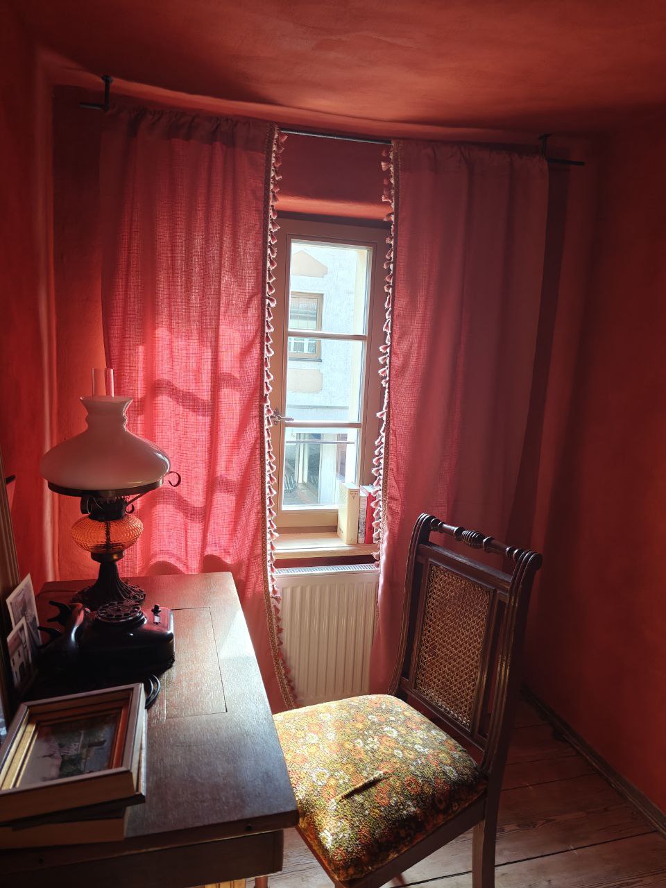 غرفة النوم 2