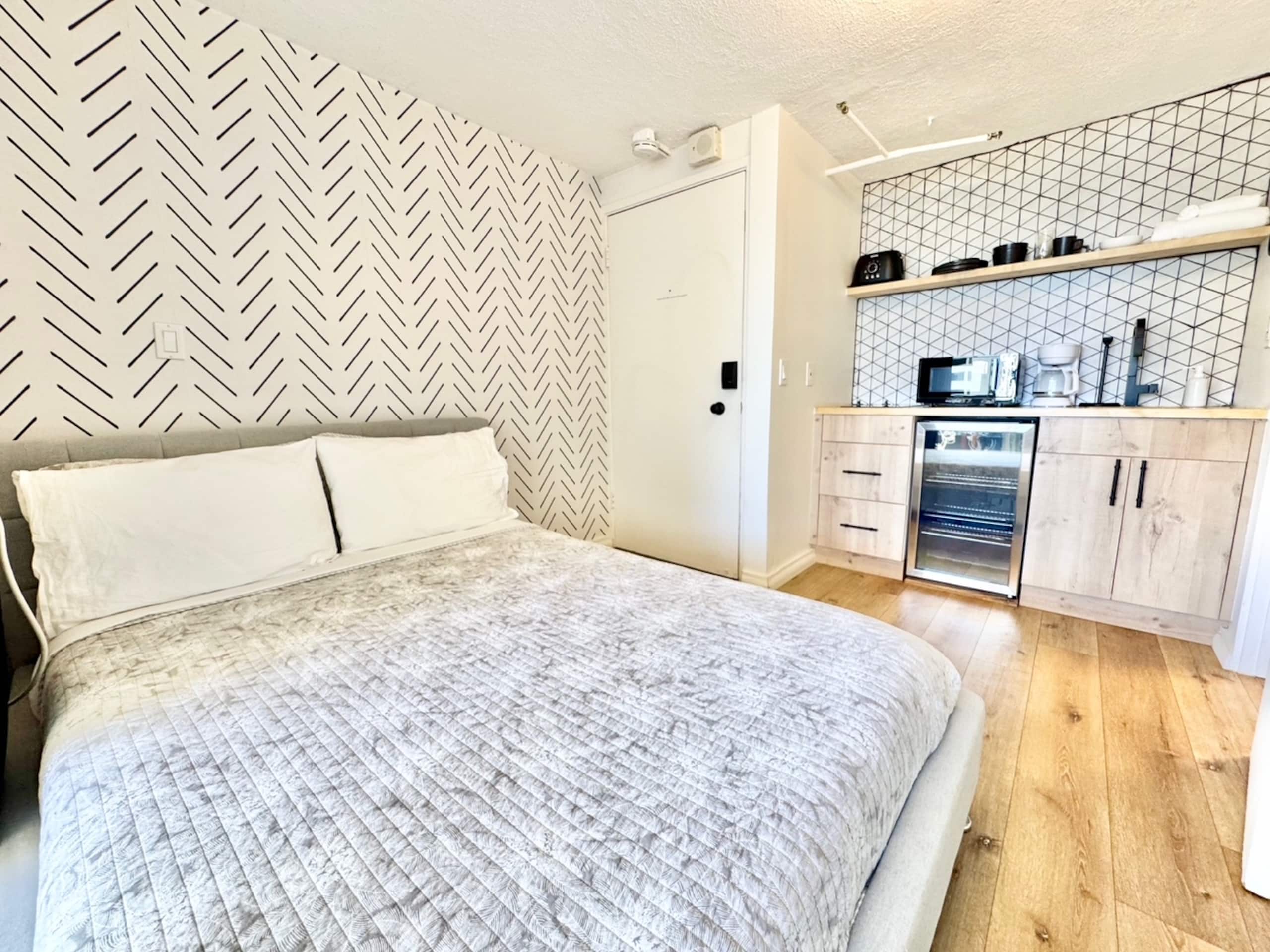 Ocean View 3 bed/3 bath Penthouse in Waikiki - Image 10