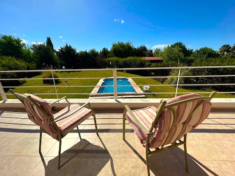 Beautiful Mansion w/ Pool&Jacuzzi-Gated Community