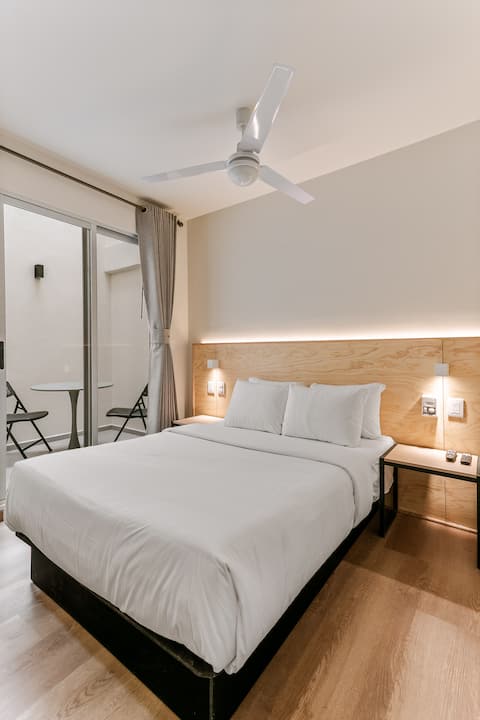 Top performing Airbnb: Suite with kitchen and terrace in Arboledas