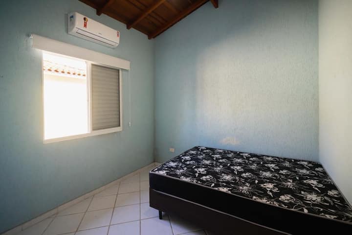 Dhomë gjumi 4