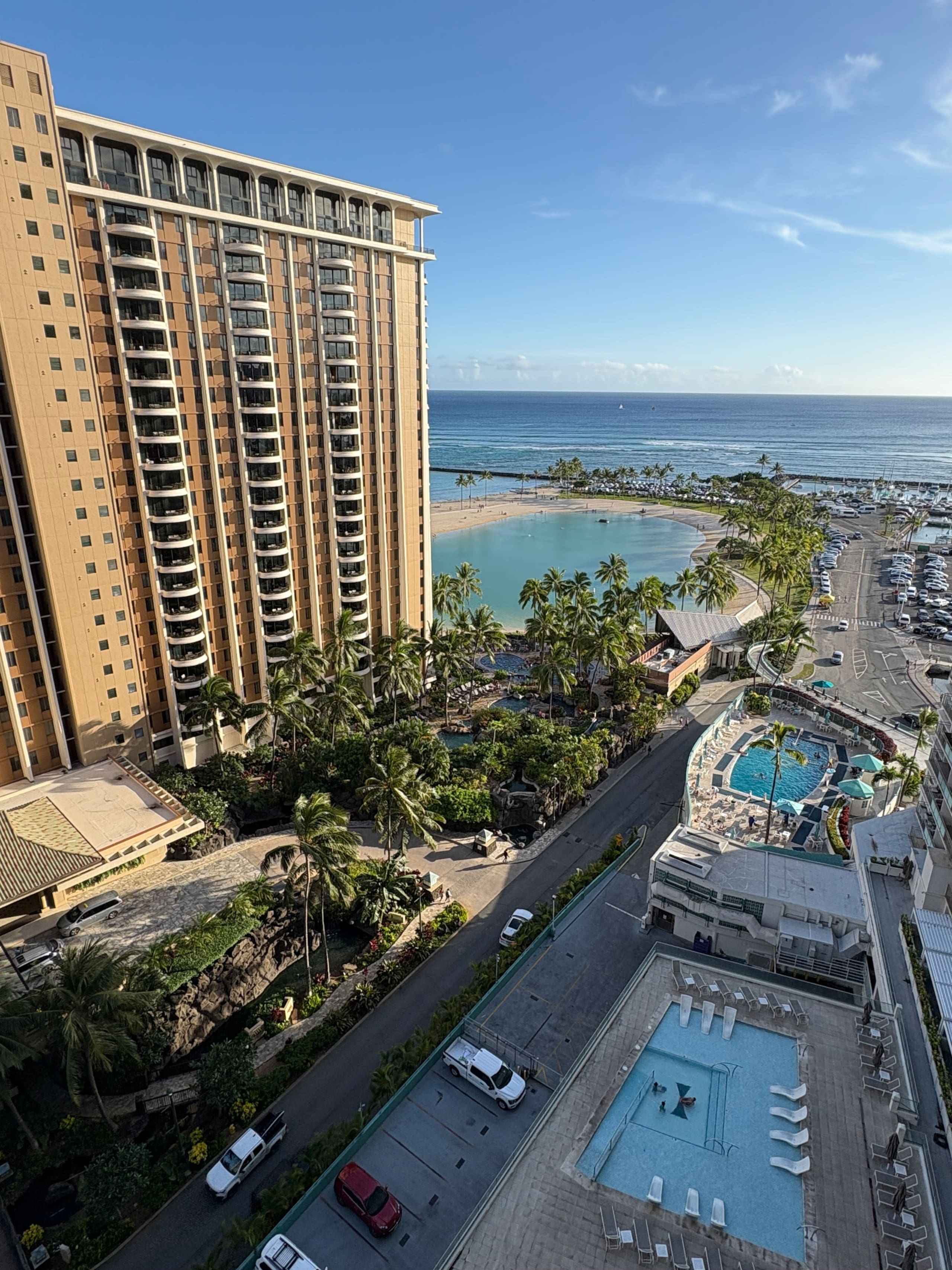 Condo in Honolulu · ★4.95 · 2 bedrooms · 4 beds · 2 private baths - Image 24
