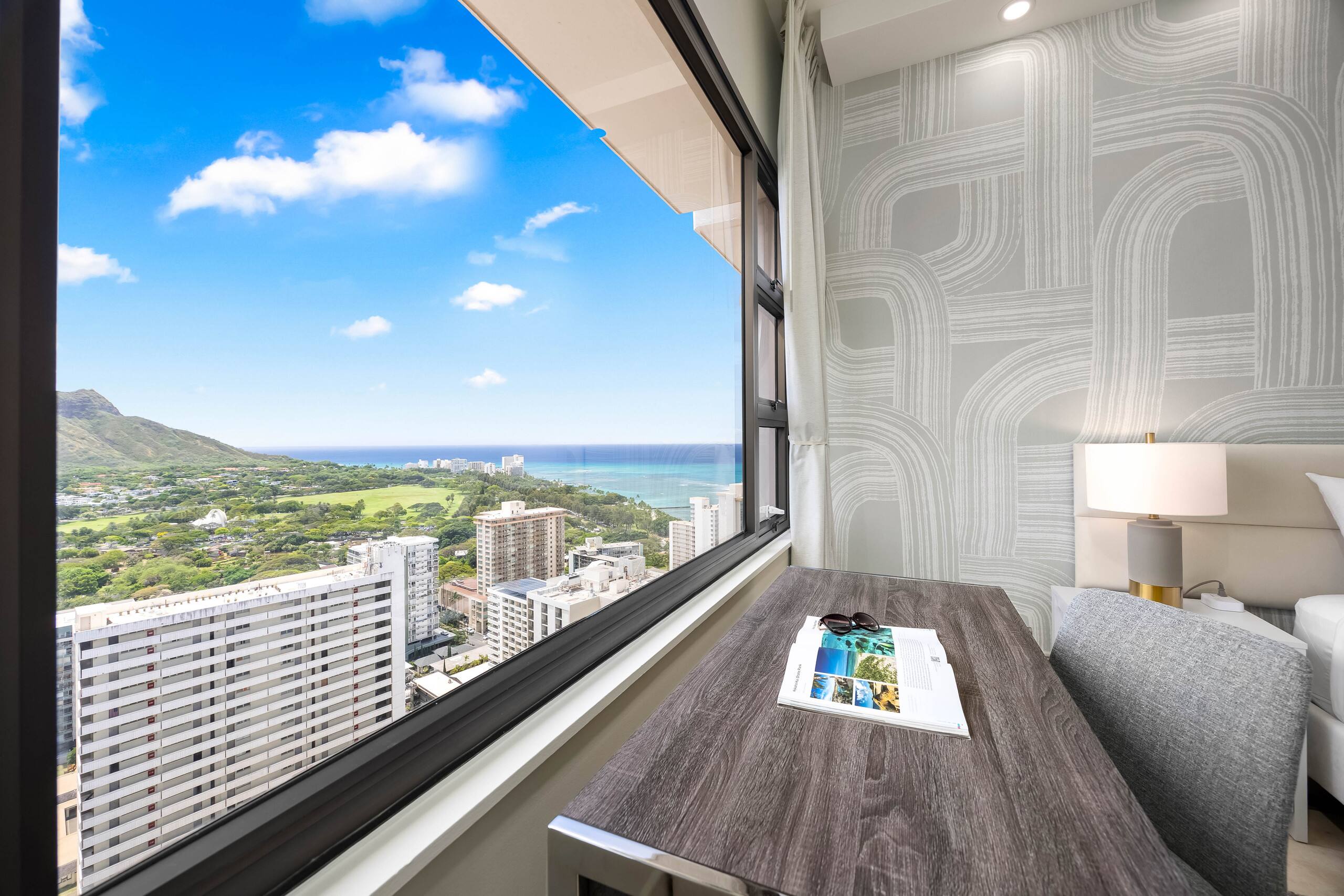 Condo in Honolulu · ★4.9 · 1 bedroom · 2 beds · 1 private bath - Image 30