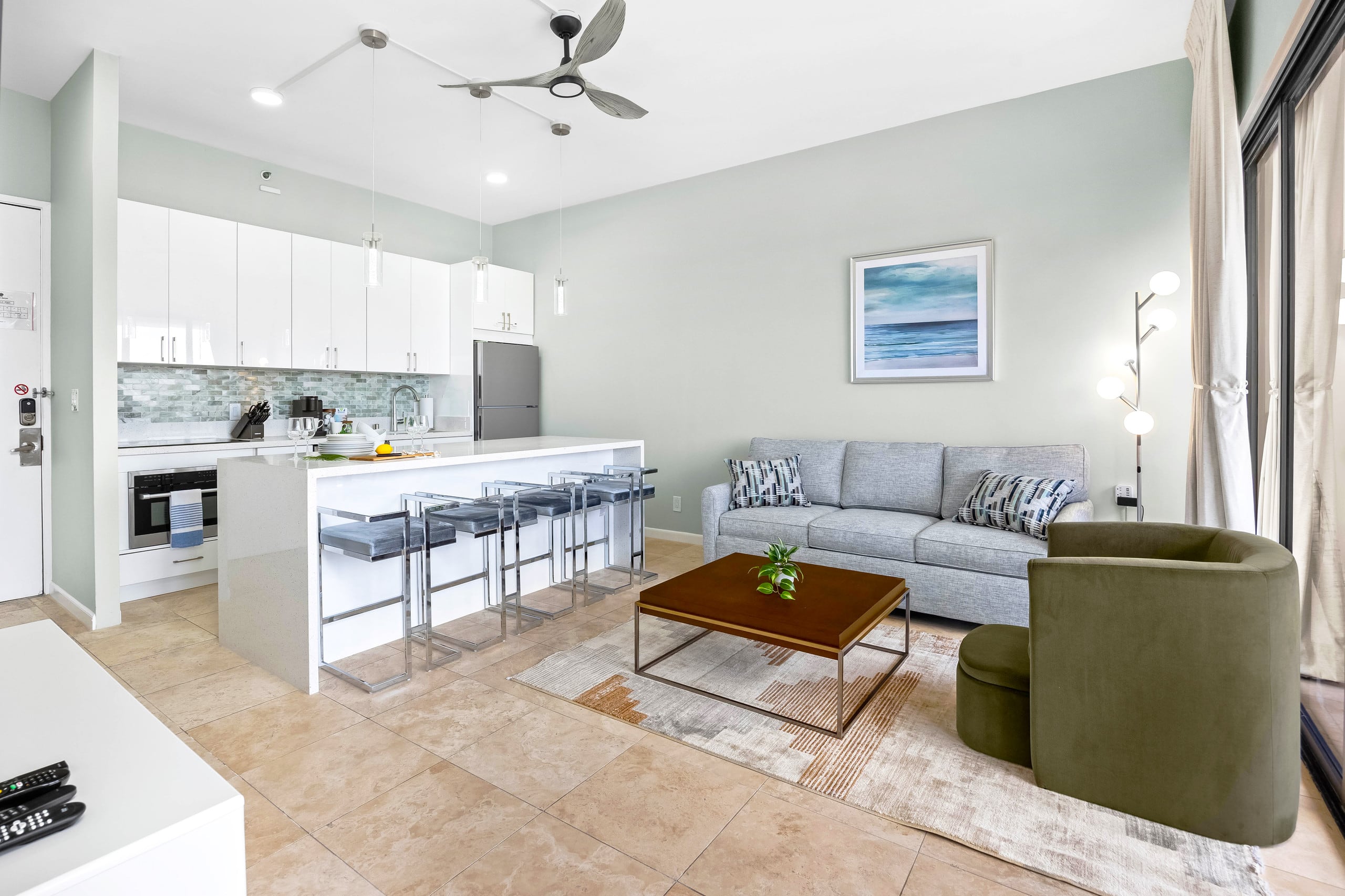 Condo in Honolulu · ★4.9 · 1 bedroom · 2 beds · 1 private bath - Image 10
