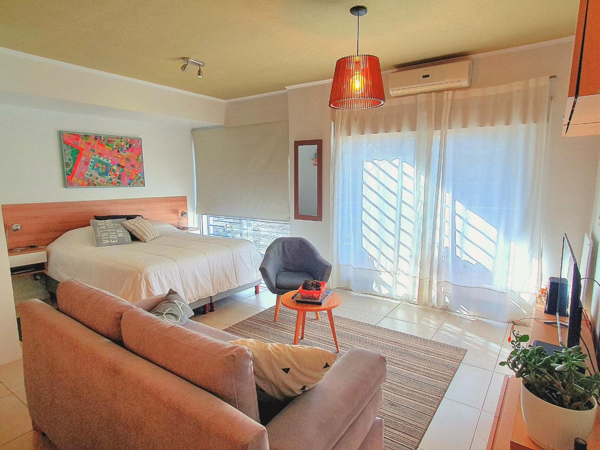 Kitnet mobiliada com varanda em Villa Crespo