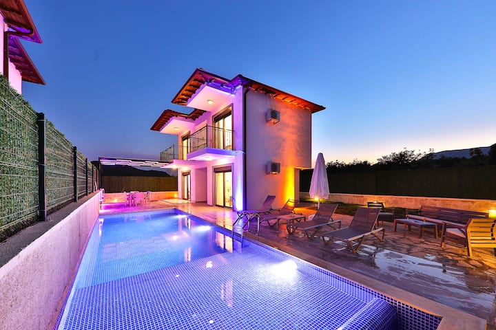Antalya Kaş öZel Havuzlu Korunaklı  Villa Bold 2 - Kaş