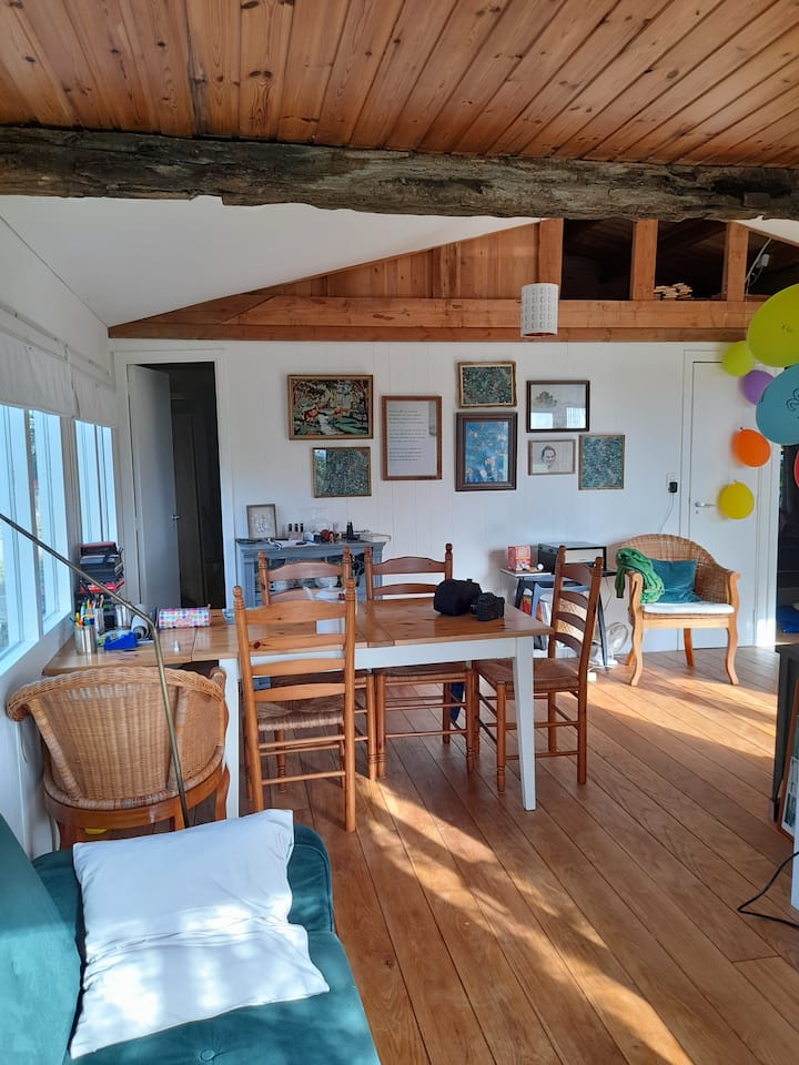 Houten Chalet Met Prachtig Uitzicht - Wellin