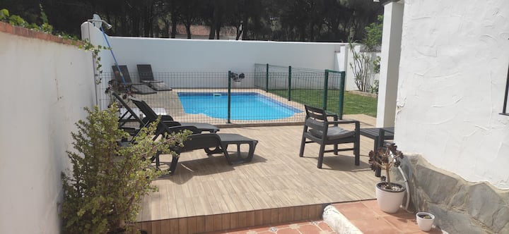 Chalet Con Piscina Privada - España