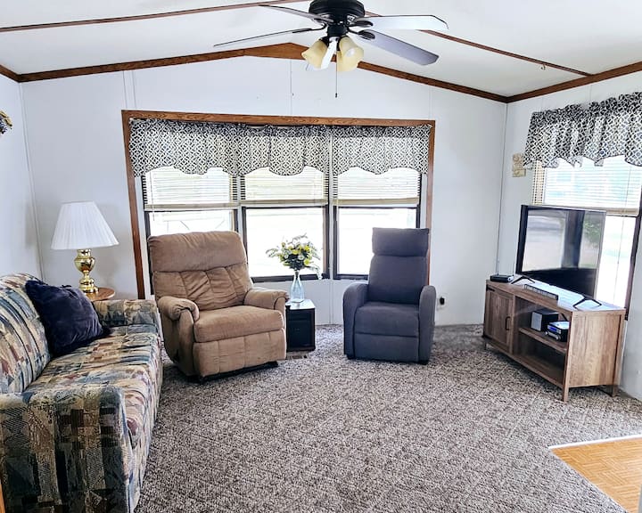 Relax In This 1-bedroom! (146) - Mission, TX