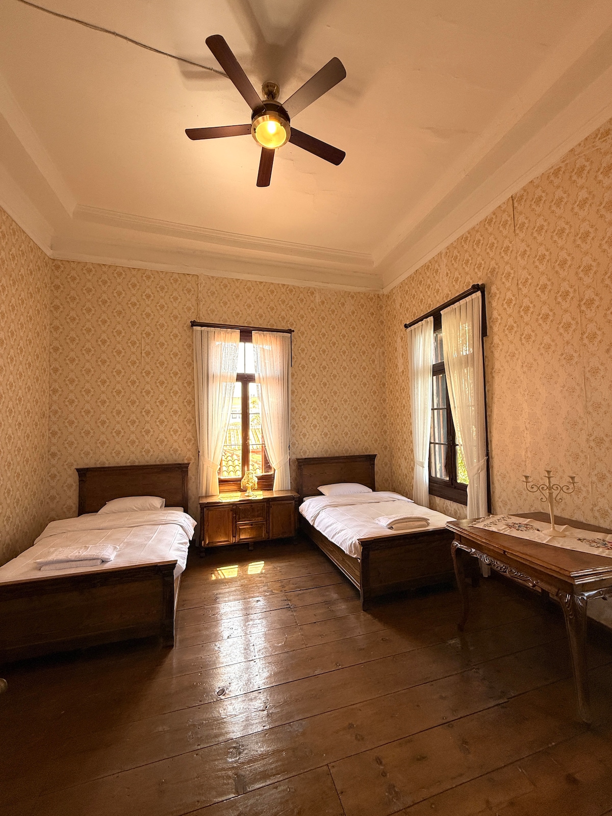 საძინებელი 1