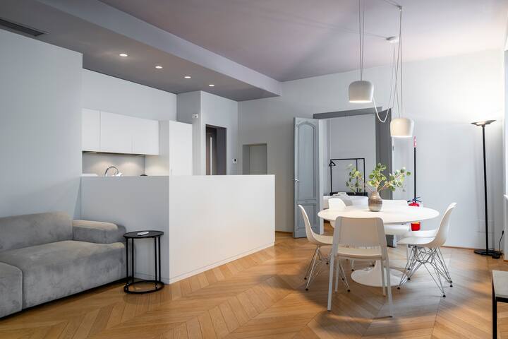 [Santa Croce] Prestigioso Appartamento con Vista gallery image 2