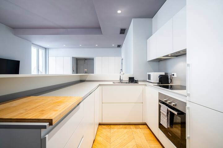 [Santa Croce] Prestigioso Appartamento con Vista gallery image 5