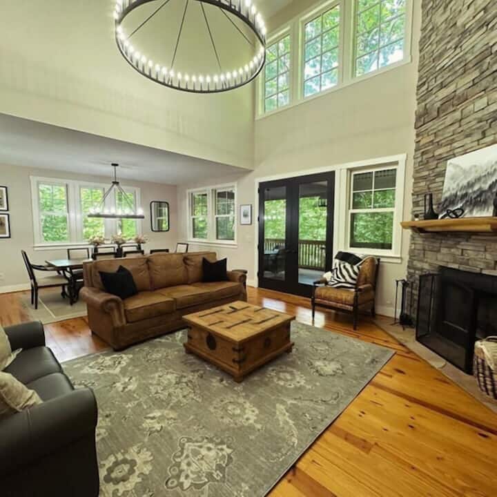 Honey Bear Hollow - Tuckasegee, NC