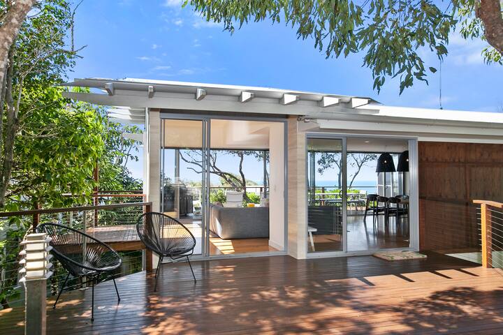 Stunning Seaviews Sunshine Beach.