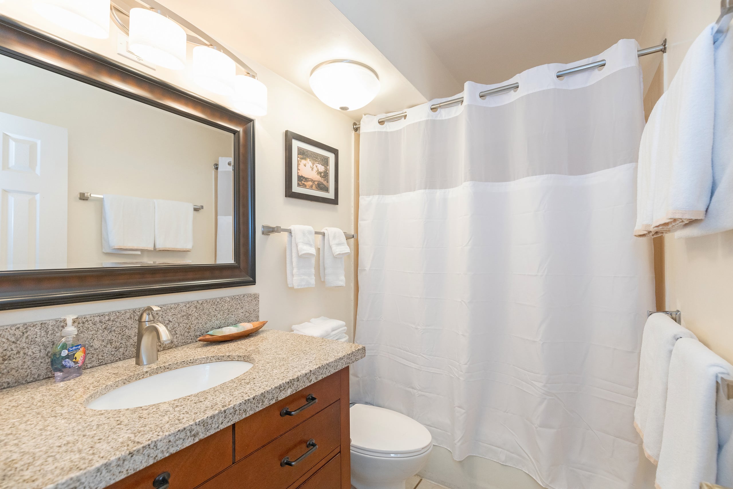 2 Bedroom Condo 2 Blocks To Charley Young Beach - Image 10