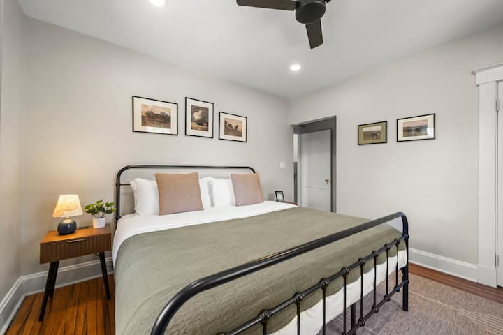 2号卧室|加大双人床 