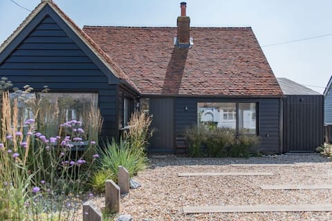 The Dunes - cosy cabin - barefoot to the beach