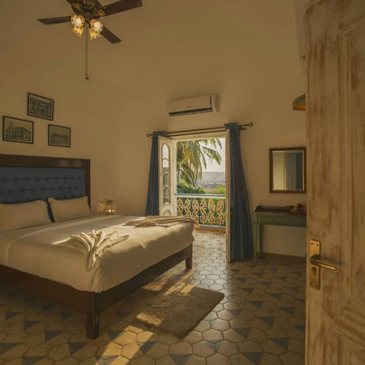 Bedroom 1 image 3