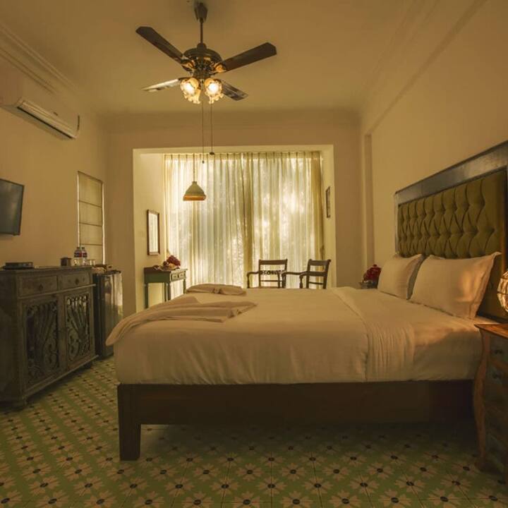 Bedroom 1 image 2
