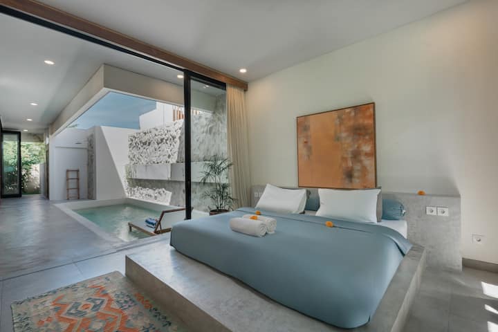 Stylish 2br Villa Private Pool - 덴파사르