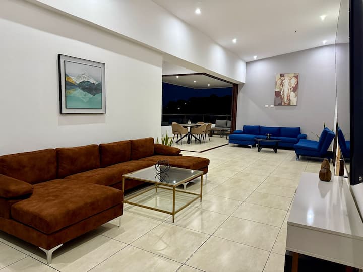 Spacious Home With Stunning View - El Salvador