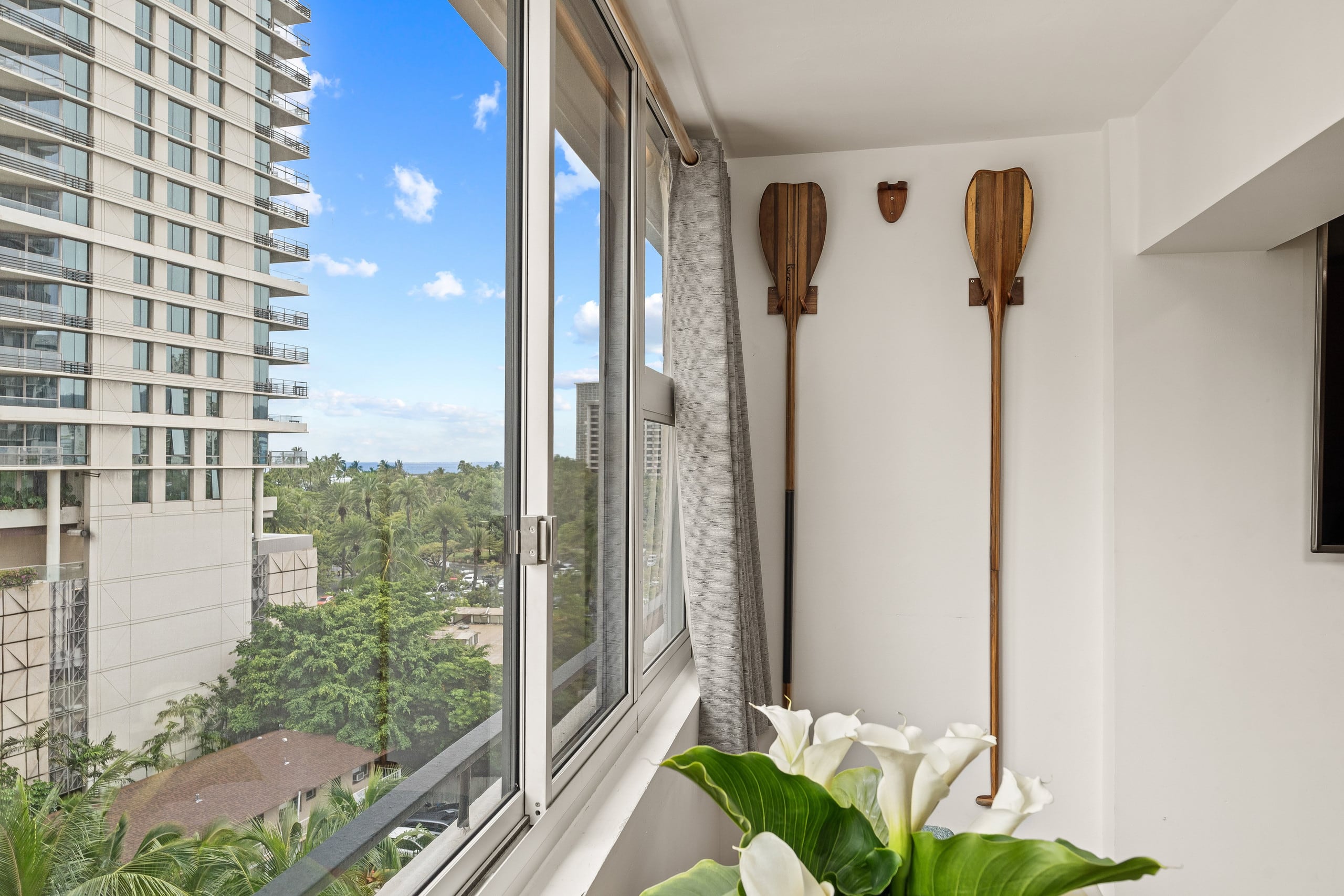 Condo in Honolulu · ★5.0 · 1 bedroom · 2 beds · 1 private bath - Image 7