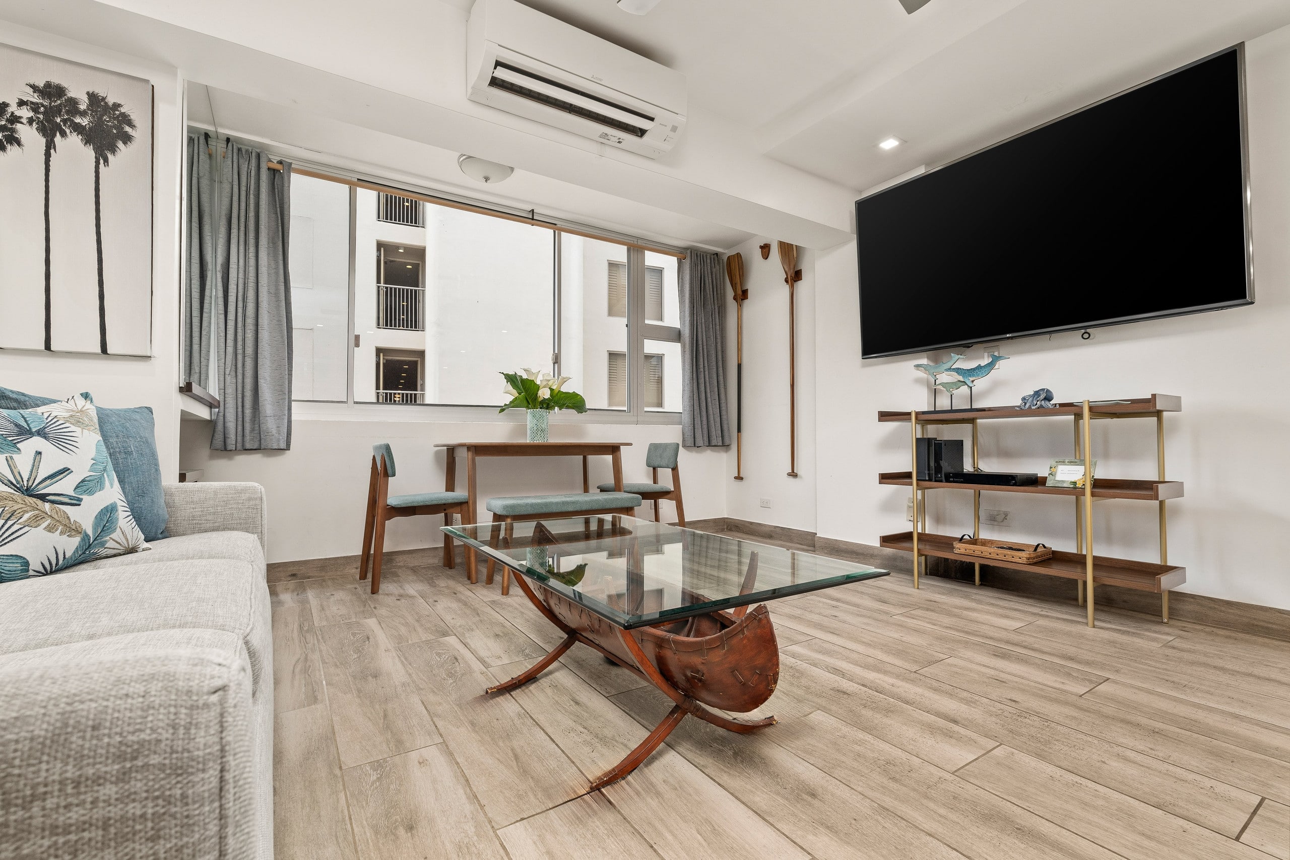 Condo in Honolulu · ★5.0 · 1 bedroom · 2 beds · 1 private bath - Image 1