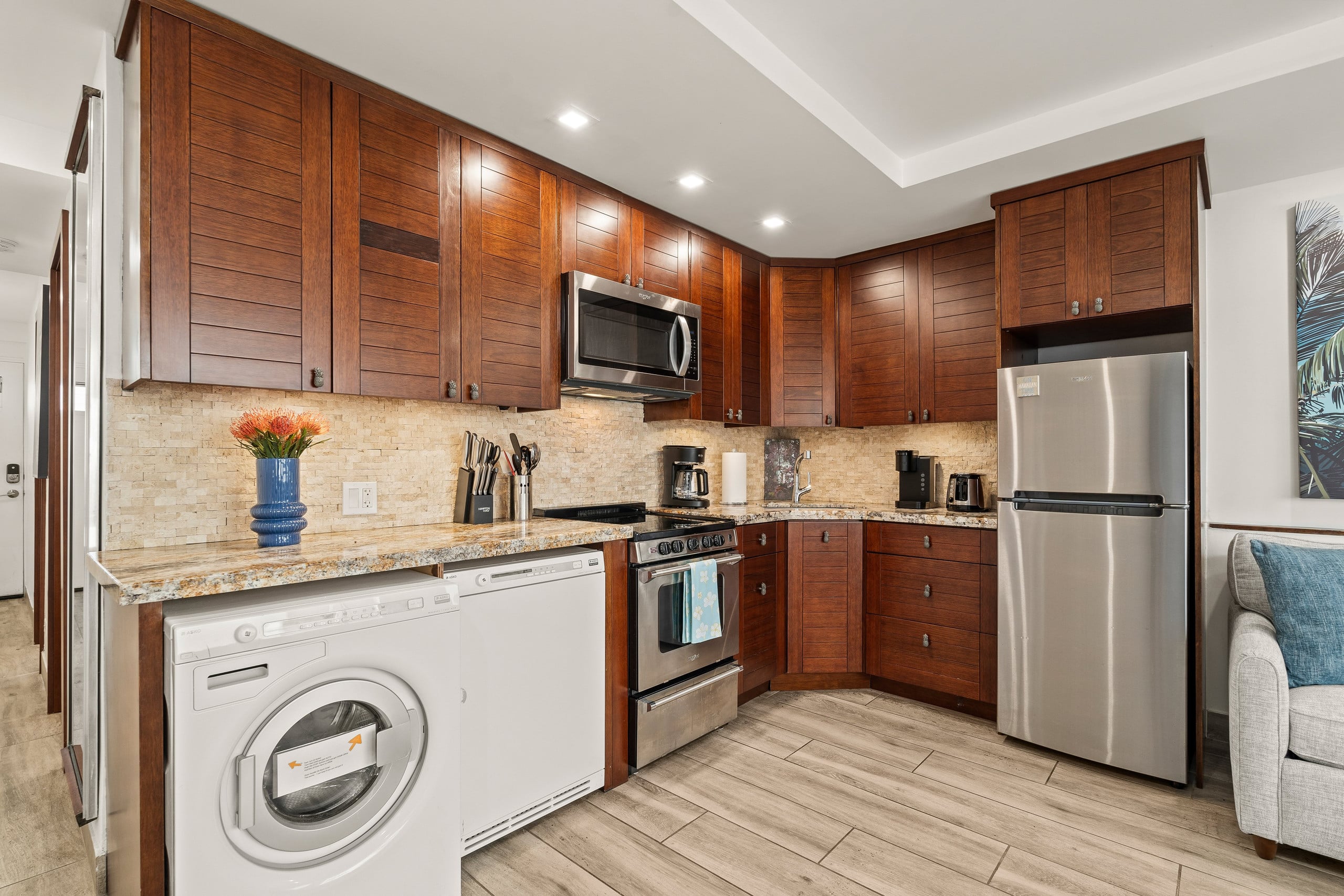Condo in Honolulu · ★5.0 · 1 bedroom · 2 beds · 1 private bath - Image 8