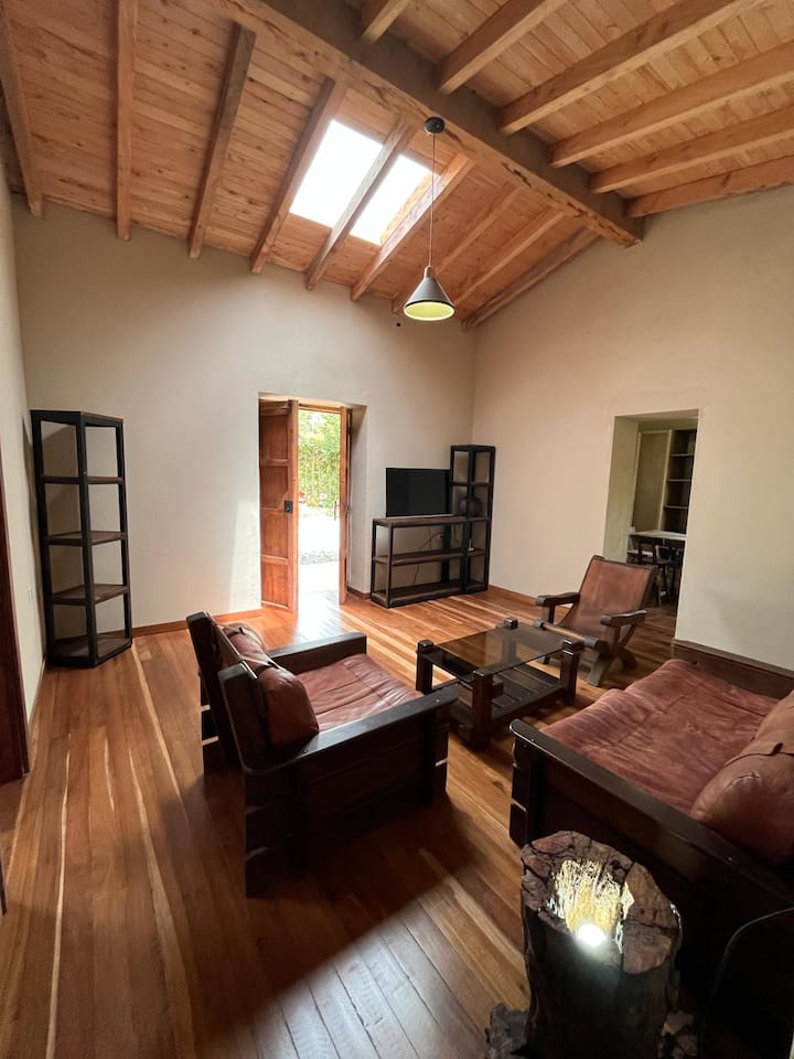 Countryside Cabin With Jacuzzi &Nature Views - Guarne
