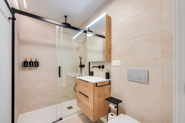 Luxarental managed Airbnb listing 2