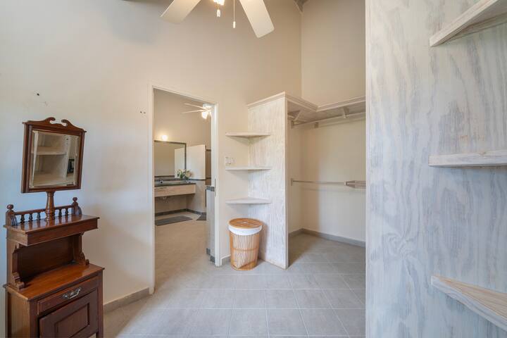 Ca Limbo, Sandy Lane Estate