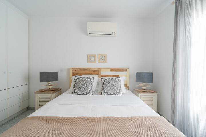 Villa Orea Beachfront by Mykonos Mood gallery image 3