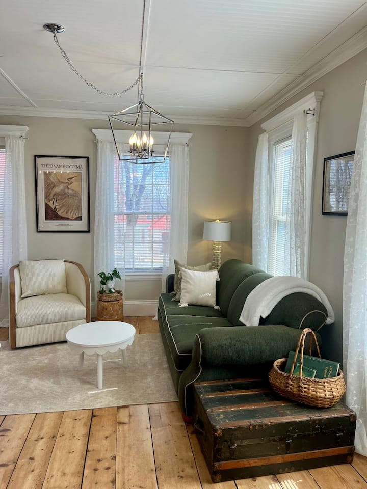 Manor Suite,cozy Newly Renovated,downtown & Beach - Bridgton, ME