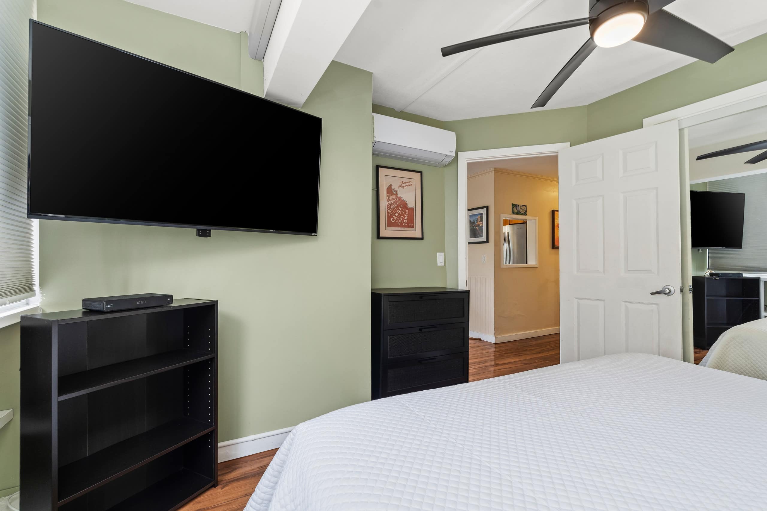 Condo in Honolulu · ★4.62 · 2 bedrooms · 3 beds · 1 bath - Image 17