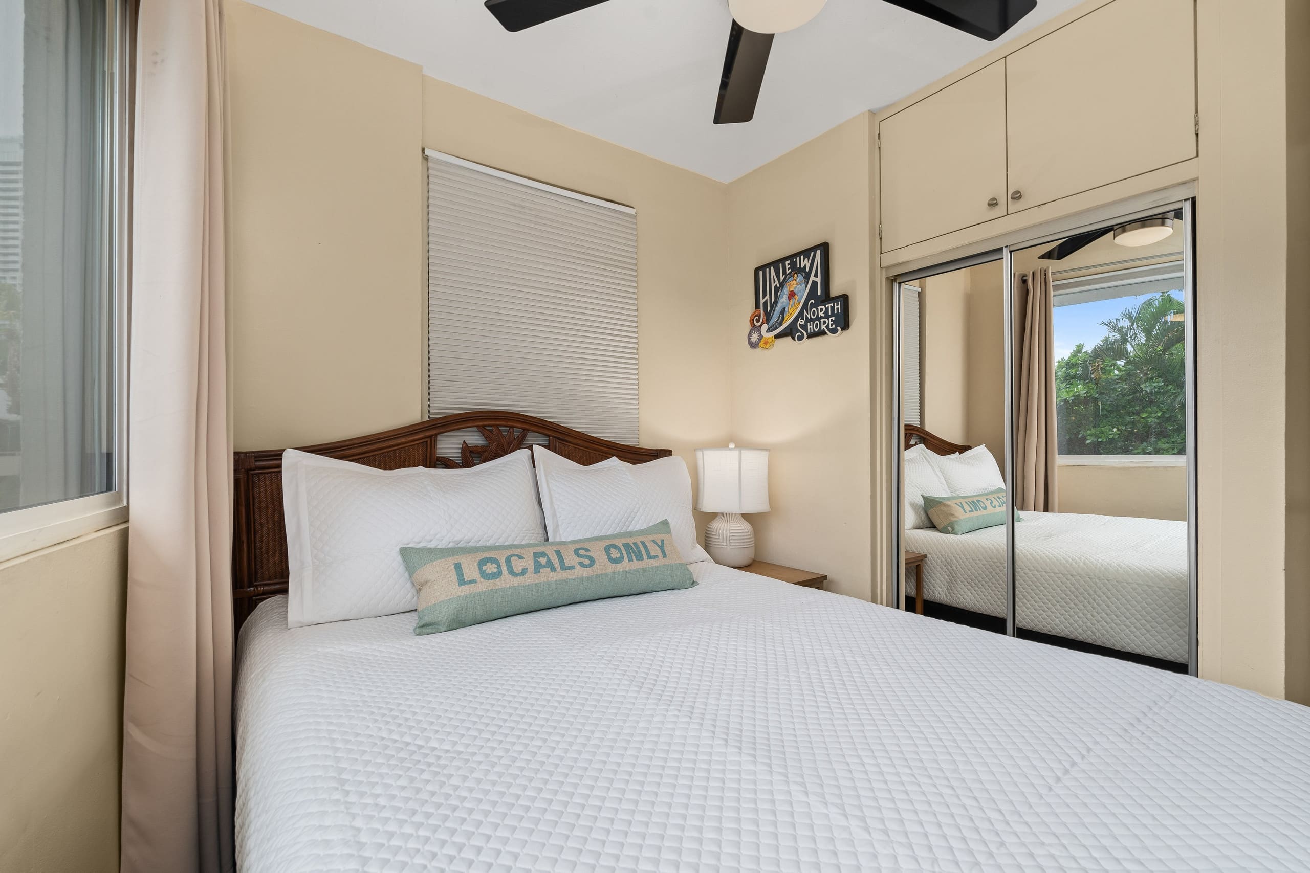 Condo in Honolulu · ★4.62 · 2 bedrooms · 3 beds · 1 bath - Image 18