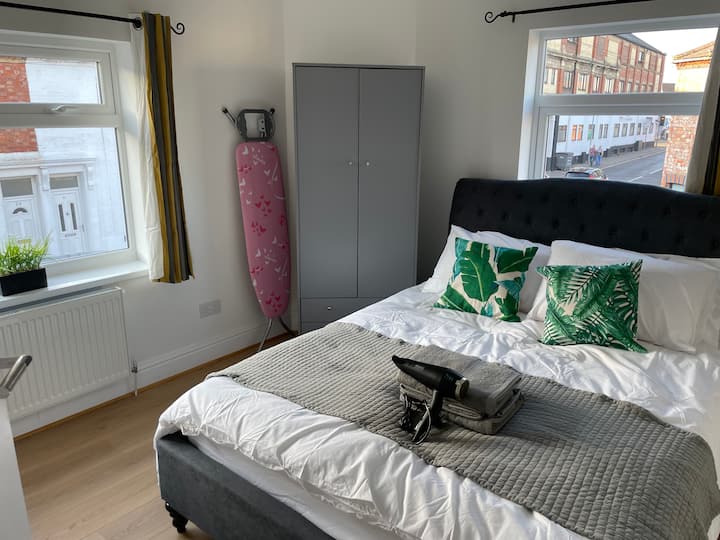 Free Parking | King Bed | Uhd Tv - Northampton