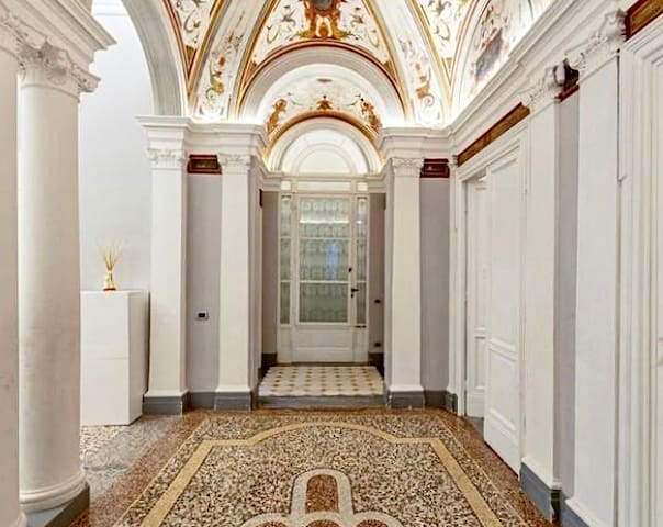 Elegante Villa Ortensia. Garage e giardino privati gallery image 2