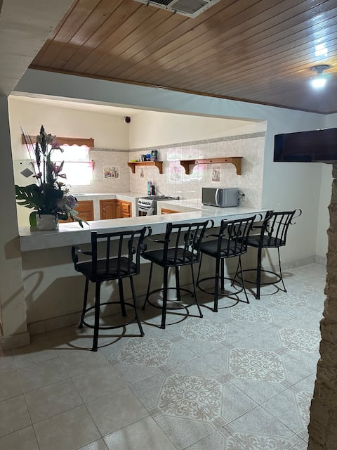 House 42 Perfect for families, work or rest