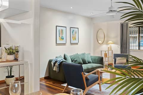 Family-Friendly 4BR Home Near Shops & Parks