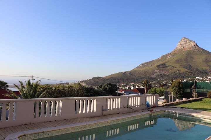 Family home in the heart of Camps Bay