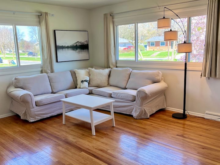 Beautiful, Spacious Madison Home - Madison, WI