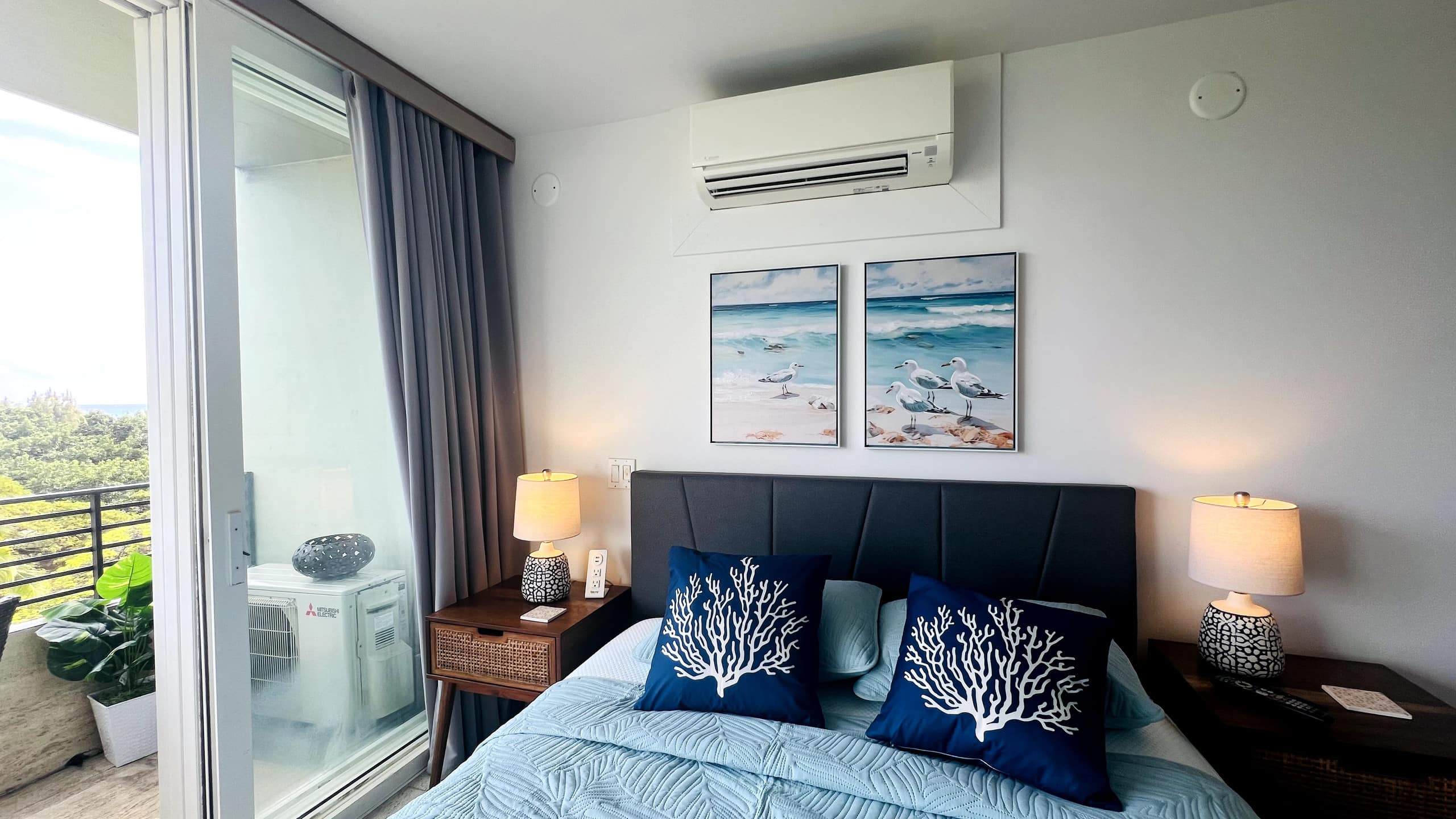 Ocean View Studio with private balcony - Image 12