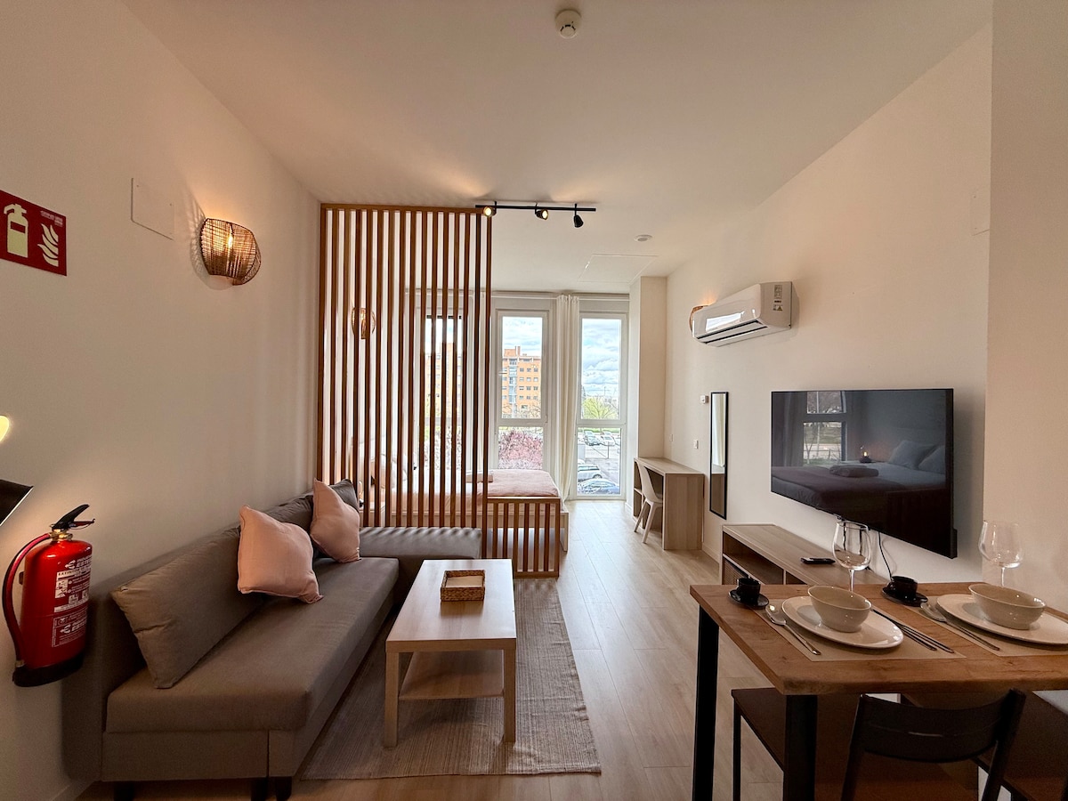 Top performing Airbnb: Dream Corner in Marquesado in Villaverde