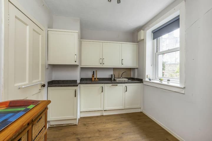 Edinburgh City Centre Flat - Edinburgh, UK