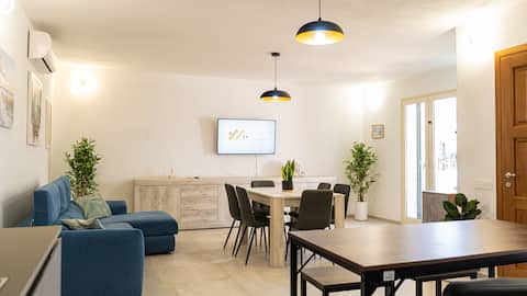 [Beach within walking distance] Large APT with Verandas and BBQ