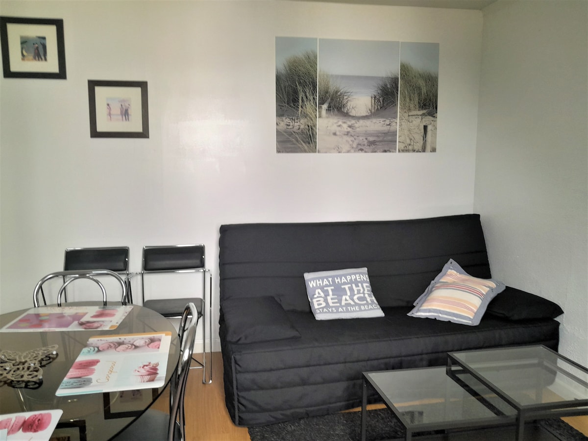 Top performing Airbnb: T2 all the charm of a small 1930 residence in Le Touquet Paris Plage