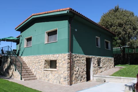 Los 3 Enebros Vacation Home